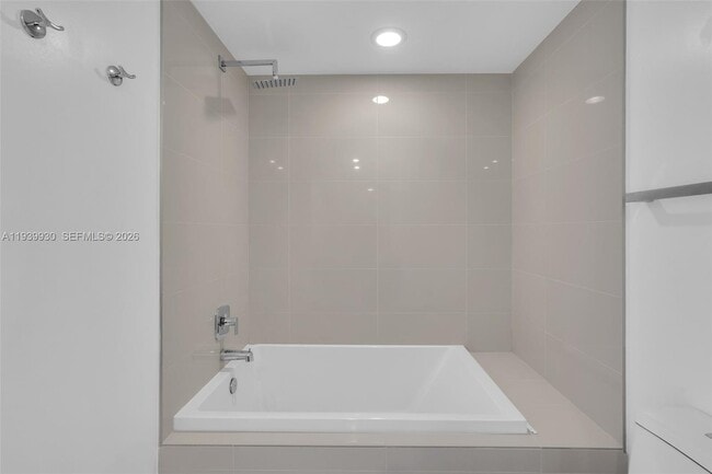 Building Photo - 55 SW 9th St