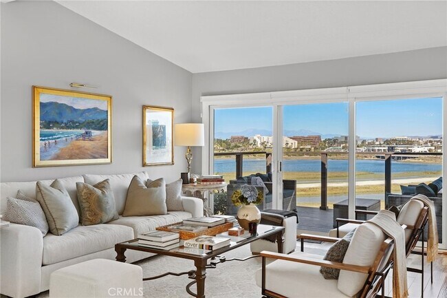 Building Photo - 2981 Quedada