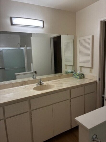 Building Photo - 6057 Montgomery Bnd