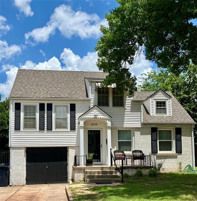 Primary Photo - 1609 NW 43rd St