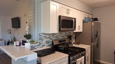 Building Photo - 19959 Salt River Ct