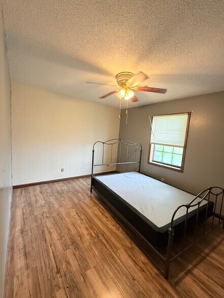 Building Photo - 1235 Harrell