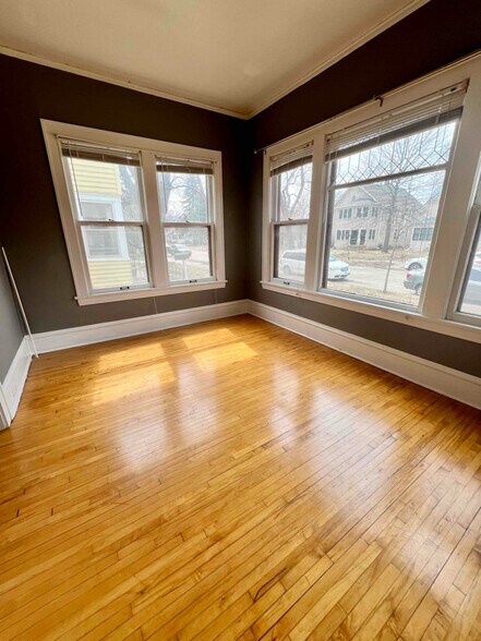 Building Photo - 3111 29th Ave S