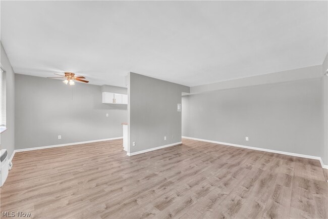 Building Photo - 2537 Noble Rd