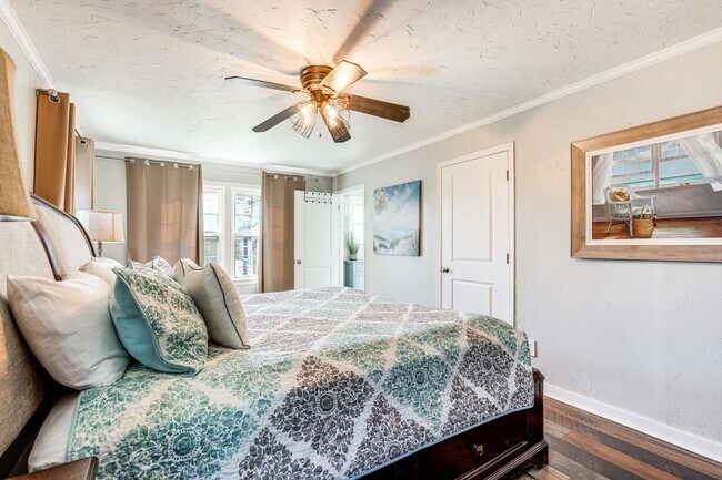 Building Photo - 3917 Avenue P 1/2