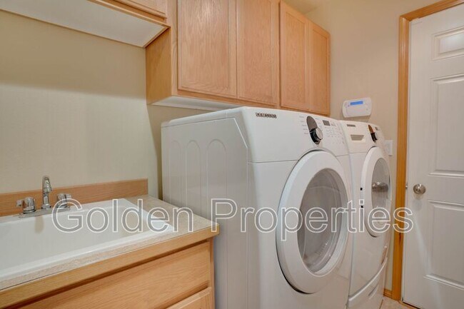 Building Photo - 3045 W Thorndale Loop