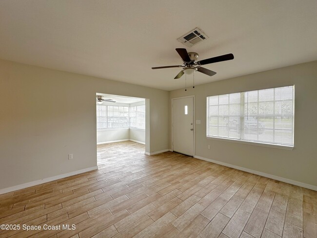 Building Photo - 2831 W Eau Gallie Blvd