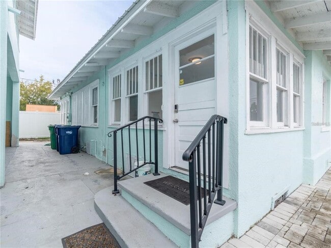 Building Photo - 103 E Mohawk Ave