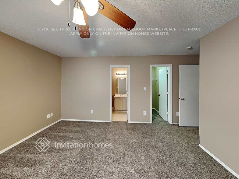 Building Photo - 3049 Parade Ln SW