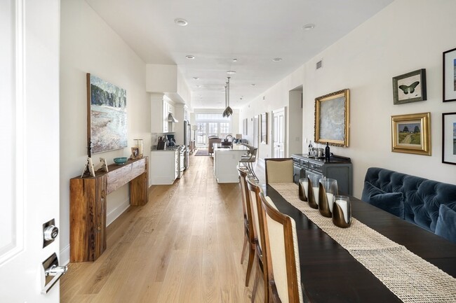 Building Photo - 380 Bunker Hill St