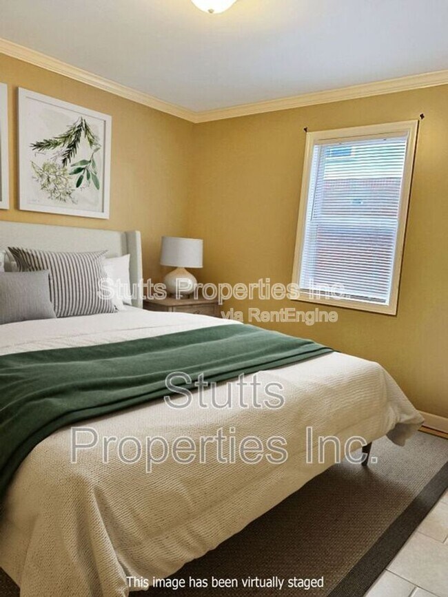 Building Photo - 414 Hermitage Dr