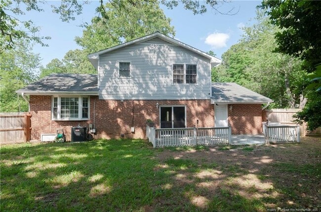 Building Photo - 1302 Kienast Dr