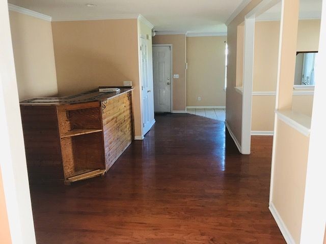 Building Photo - Lovely home in St James Estates