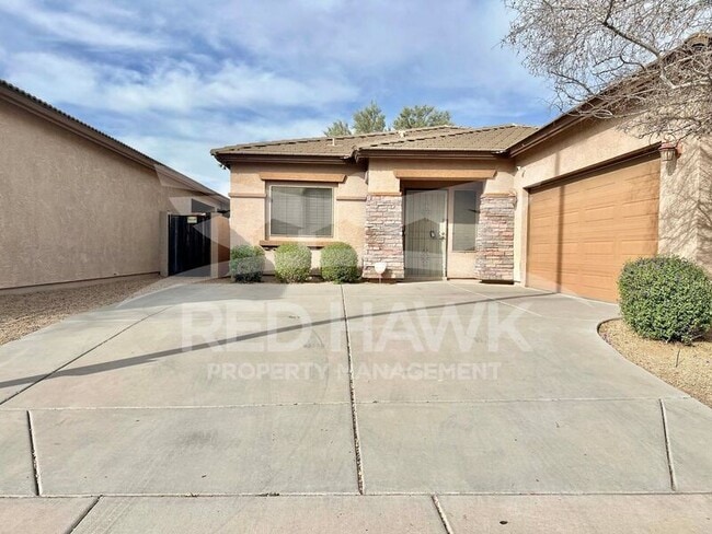 Building Photo - 1090 S Maverick St