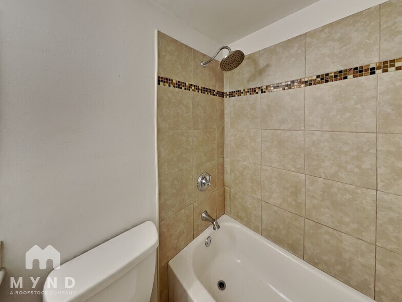 Building Photo - 11736 SE 168th St