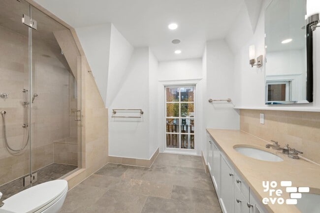 Building Photo - East 49th Street