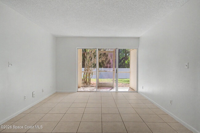 Building Photo - 1641 Sunny Brook Ln