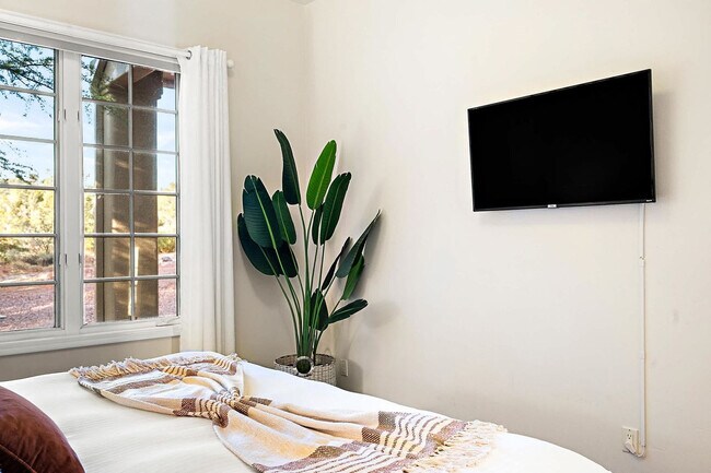 Building Photo - 36 W Dove Wing Dr