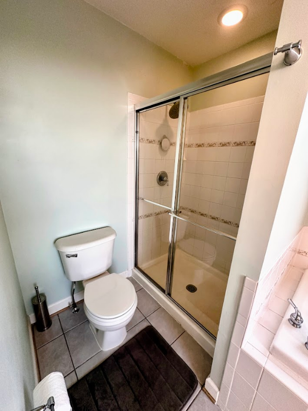 Building Photo - 8273 Glade Bank Dr