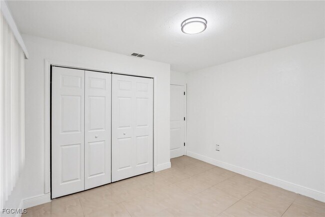 Building Photo - 89 Cabana Ave