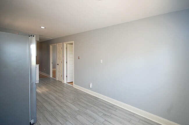 Building Photo - 599 Liberty Ave