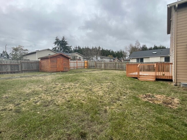 Building Photo - Beautiful 3 Bedroom Home! Pets Negotiable!