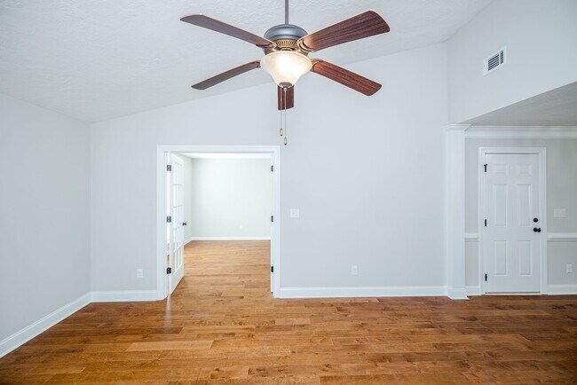 Building Photo - 1043 Wildfire Cir