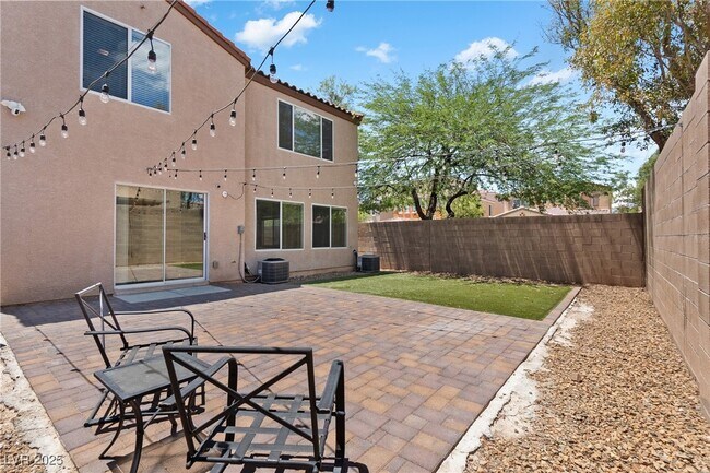 Building Photo - 8938 Bonneville Peak Ct