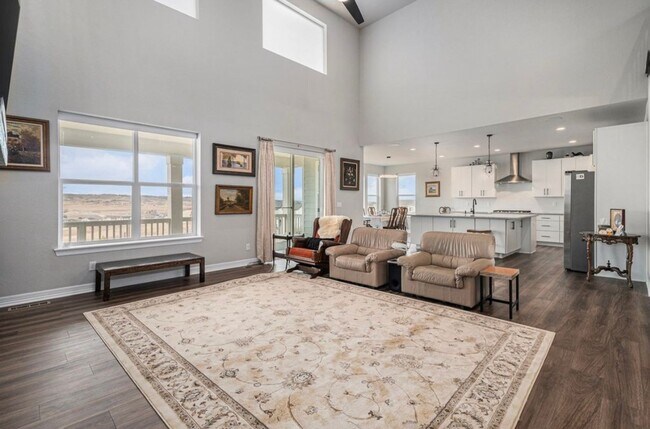 Building Photo - Castle rock 4 Bed 4 Bath luxury Home!!
