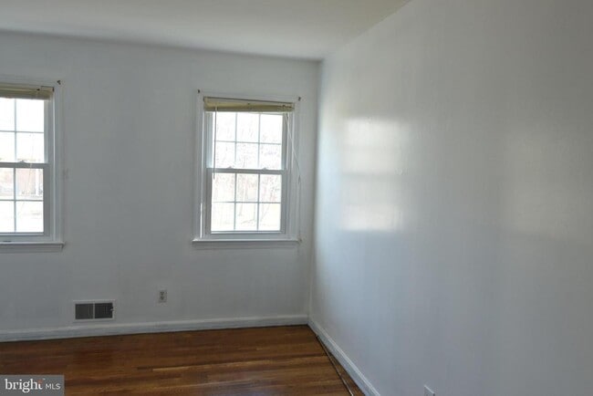 Building Photo - 4036 Trapp Rd