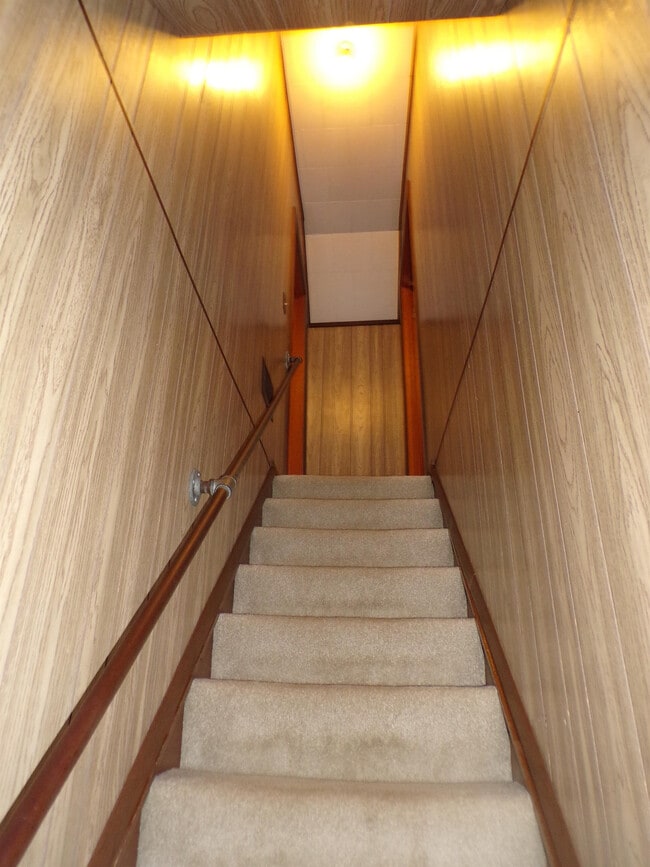 Building Photo - 14780 Lickley Rd