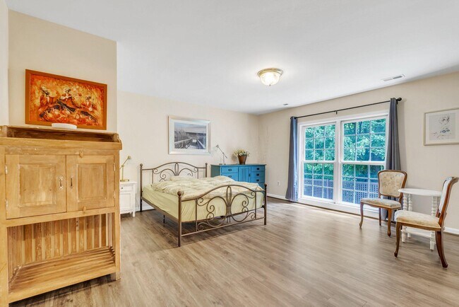Building Photo - 8308 Comanche Ct