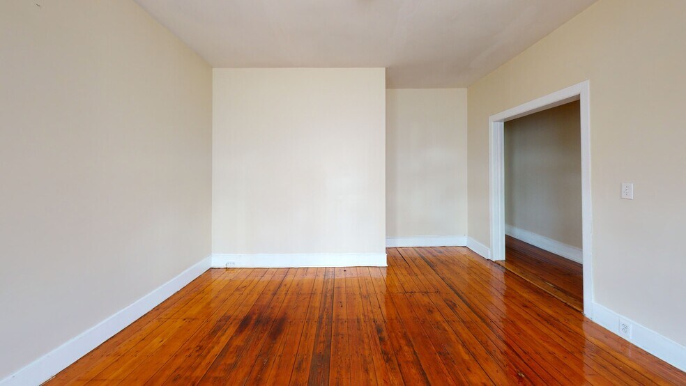 Building Photo - 14 Langdon St