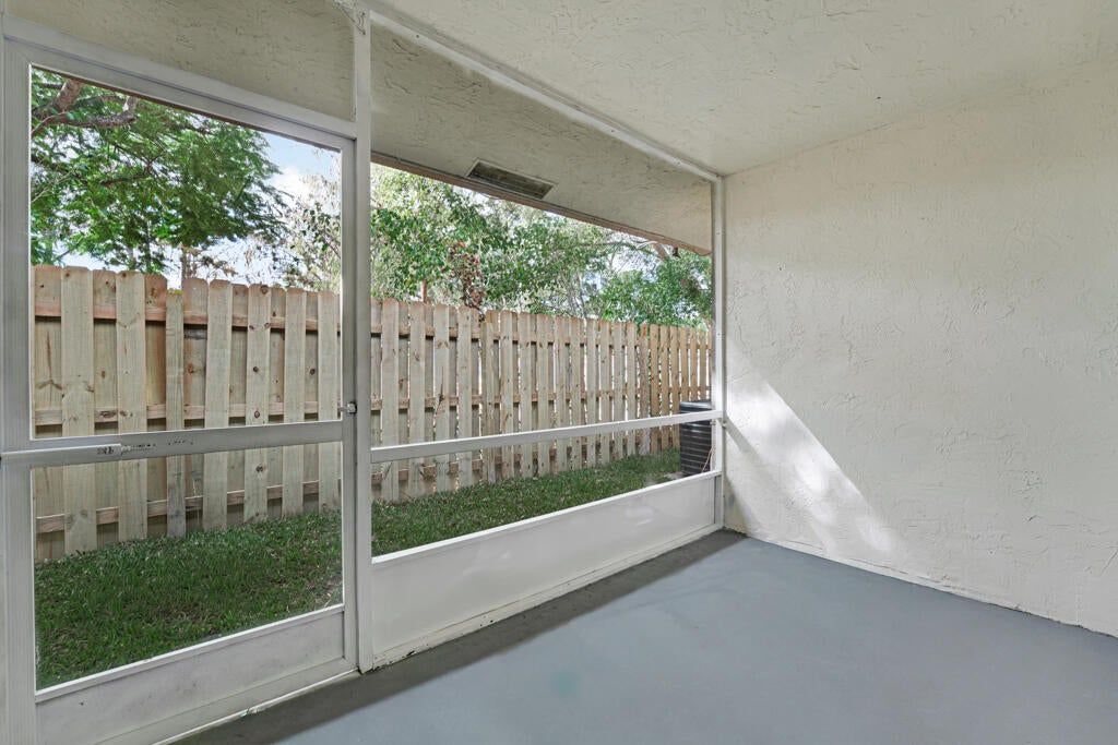 Building Photo - 13730 Sunflower Ct