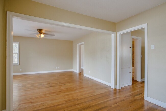 Building Photo - PRE LEASING for fall 2026! 3/2 in Tech Terrace!