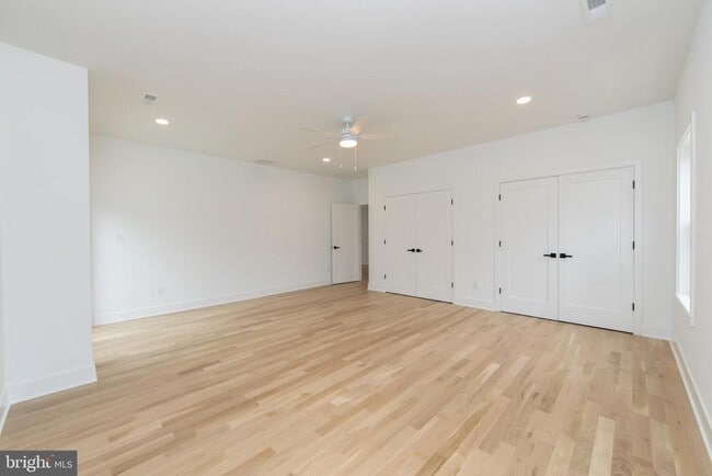 Building Photo - 371 Kresson Rd