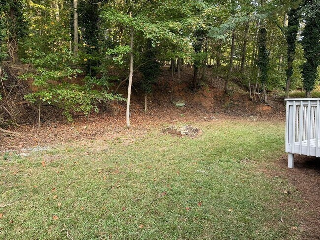 Building Photo - 379 Utoy Cir SW