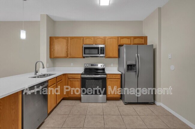 Building Photo - 1413 Retreat Cir