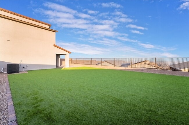 Building Photo - 1480 Marsh Bird St