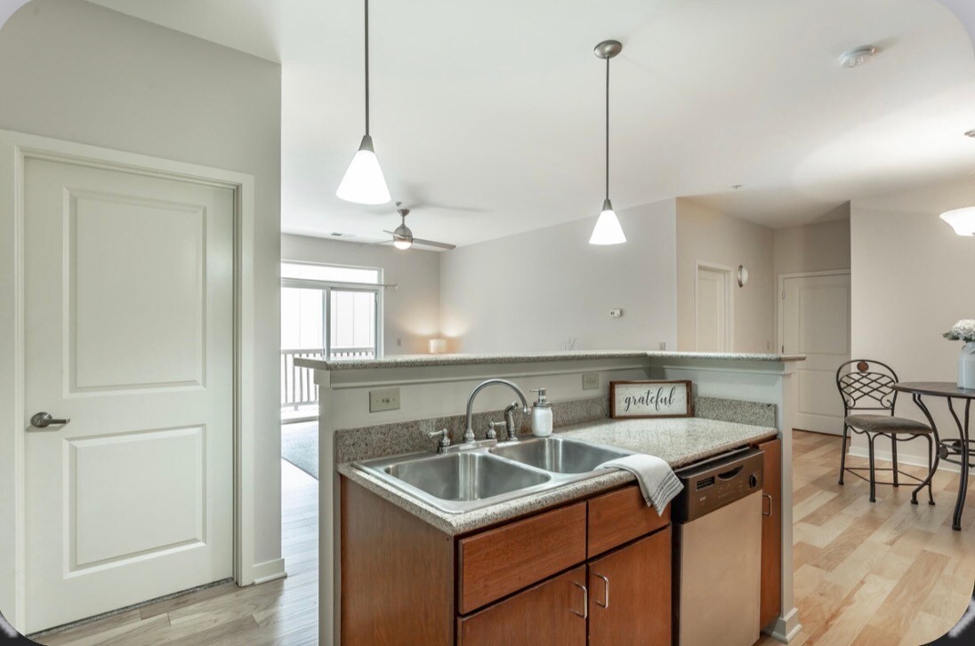 Building Photo - 817 Flynn St