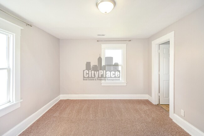 Building Photo - 3116 Ruckle St