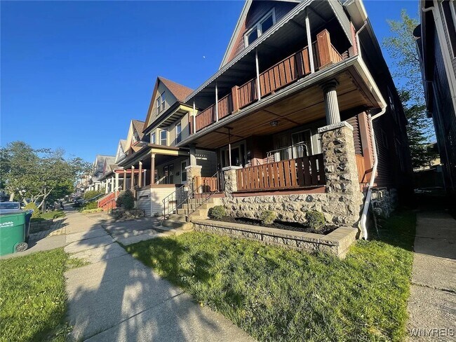 Primary Photo - 76 Vernon Pl