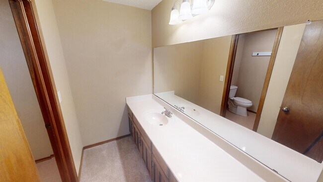 Building Photo - 7426 S 89th E Ave