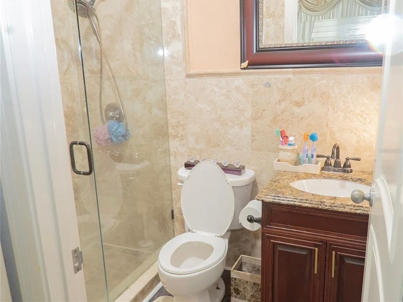 Bedroom 2 bathroom - 1304 Ocoee Apopka Rd