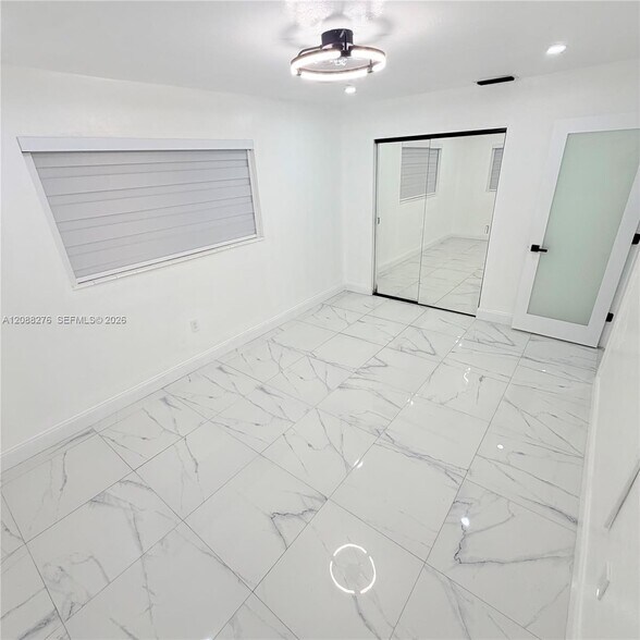Building Photo - 10305 SW 149th Ter