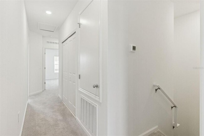 Building Photo - 2701 Skyline Lp