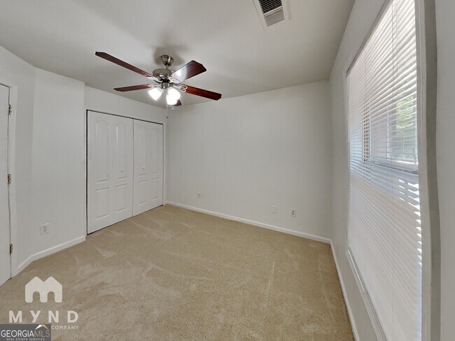 Building Photo - 1963 Whitehall Forest Ct SE