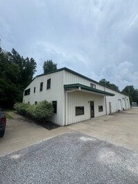 Building Photo - 6910 Lovelaceville Rd