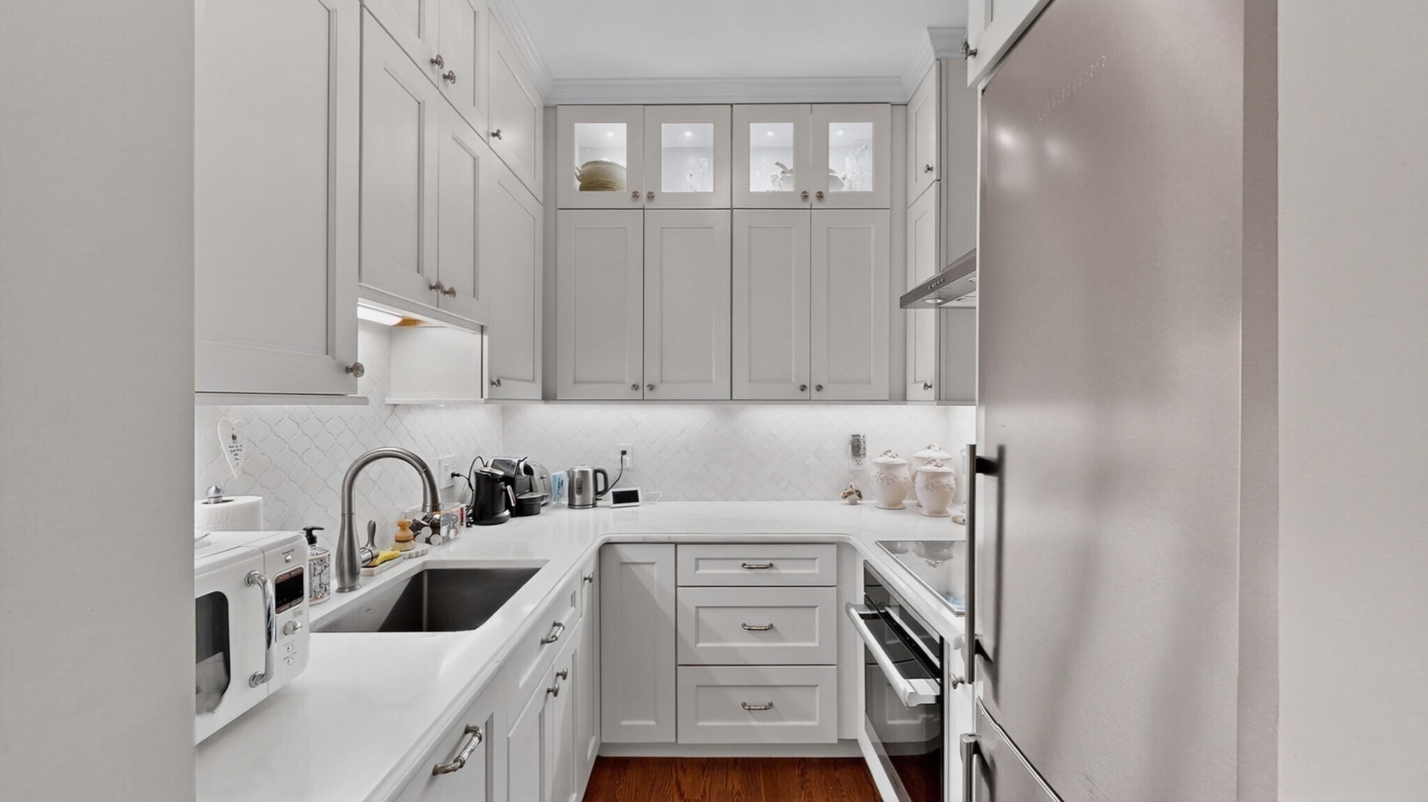 Building Photo - 461 Beacon St