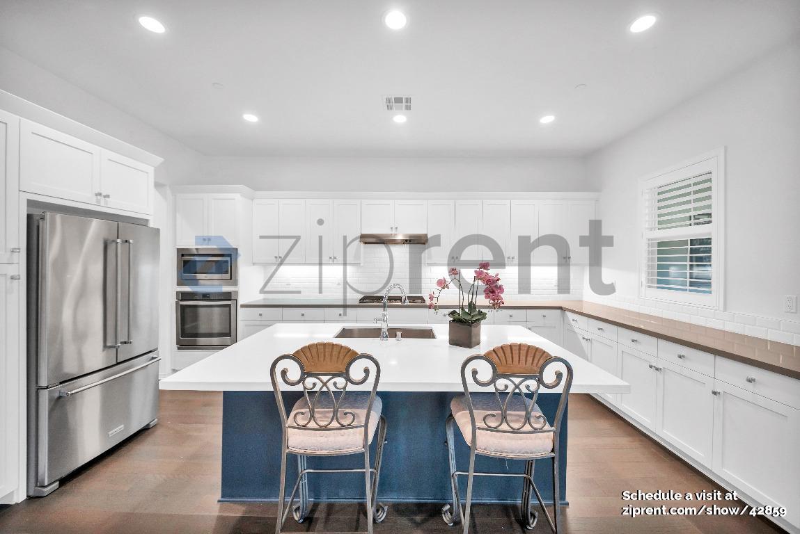 Building Photo - 20551 Arden Pl